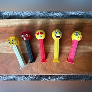 Emoji Pez Dispenser Set collectible